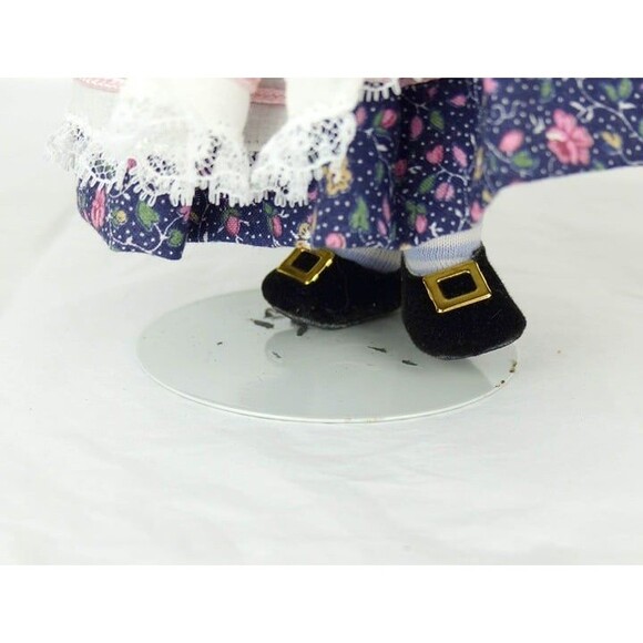 Madame Alexander Mother Goose with Goose 8" Doll 11620 w Stand 1997 - Picture 6 of 12